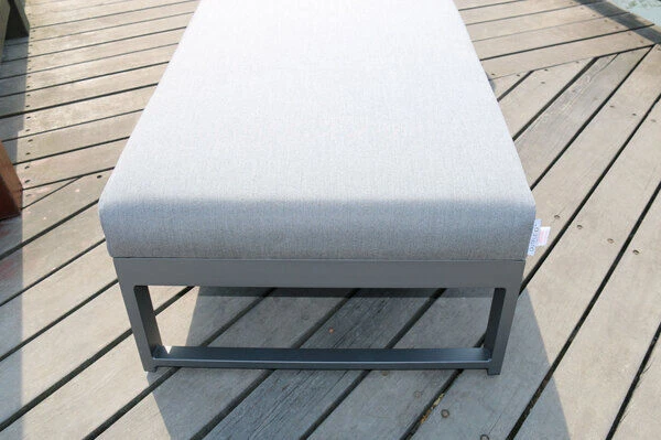 OUTFLEXX Allure Sonnenliege, Flanelle, Alu/Sunbrella, 211 X 74 X 44,5 Cm, Verstellbare Kopfstütze – Bild 3