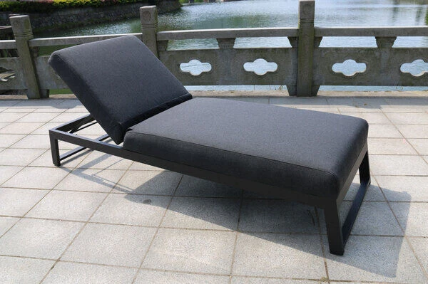OUTFLEXX Allure Sonnenliege, Sooty, Alu/Sunbrella, 211 X 74 X 44,5 Cm, Verstellbare Kopfstütze – Bild 8